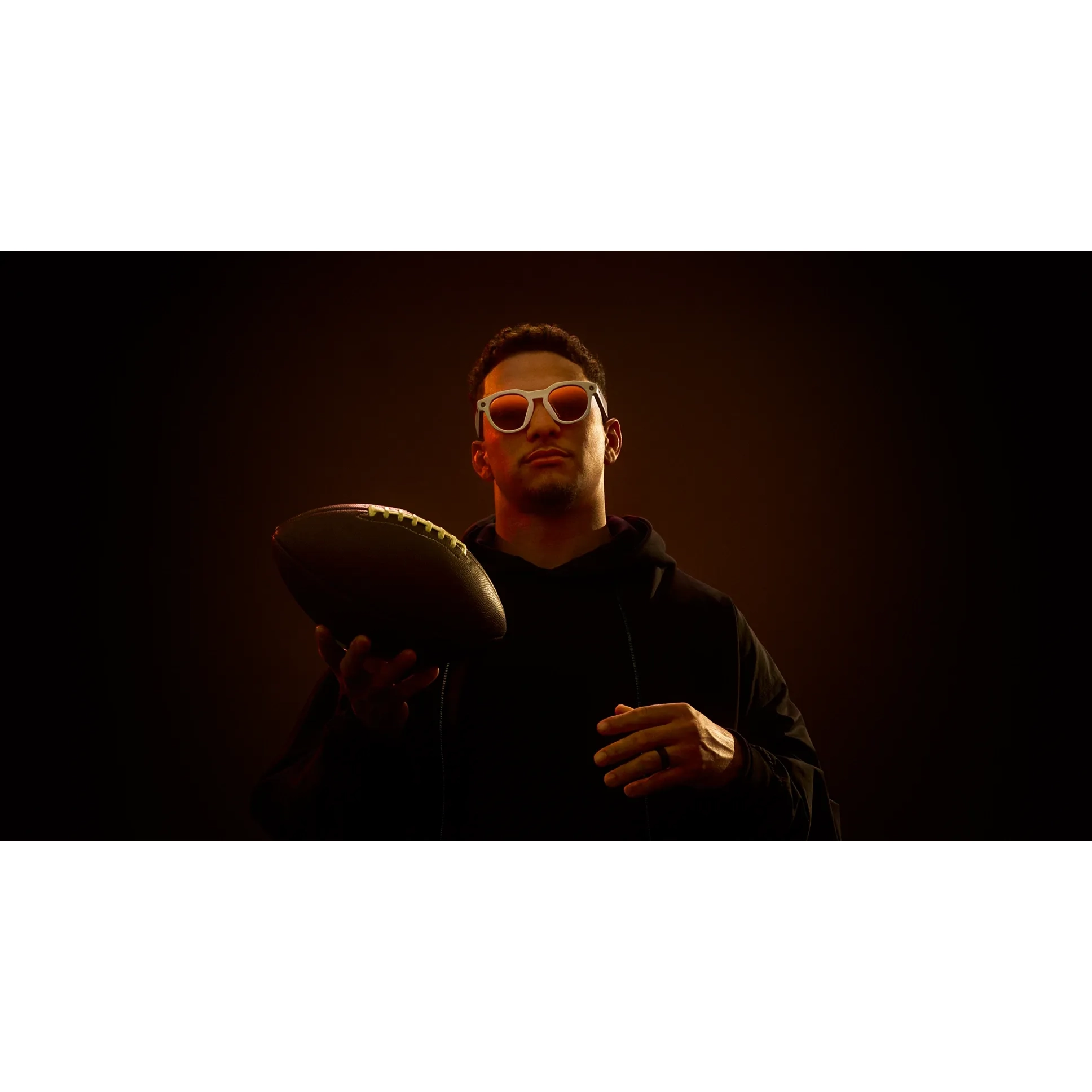 عینک هوشمند اوکلی مدل OAKLEY Frame Black Lens Clear to Amethyst Transitions